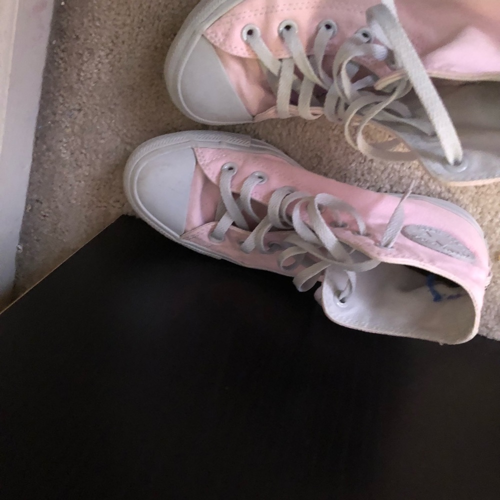 Custom Pink Converse - Picture 3 of 3